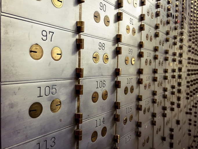 5 Things to Know About Safe Deposit Boxes